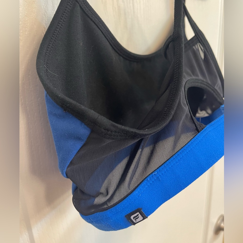 Fabletics Sports Bra - Picture 2 of 5